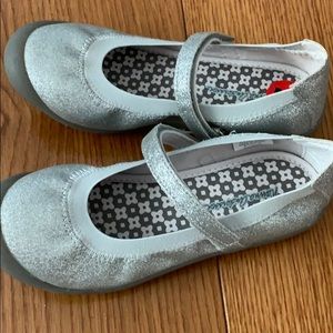 Hanna Andersson Silver Maya Mary Jane NWOT